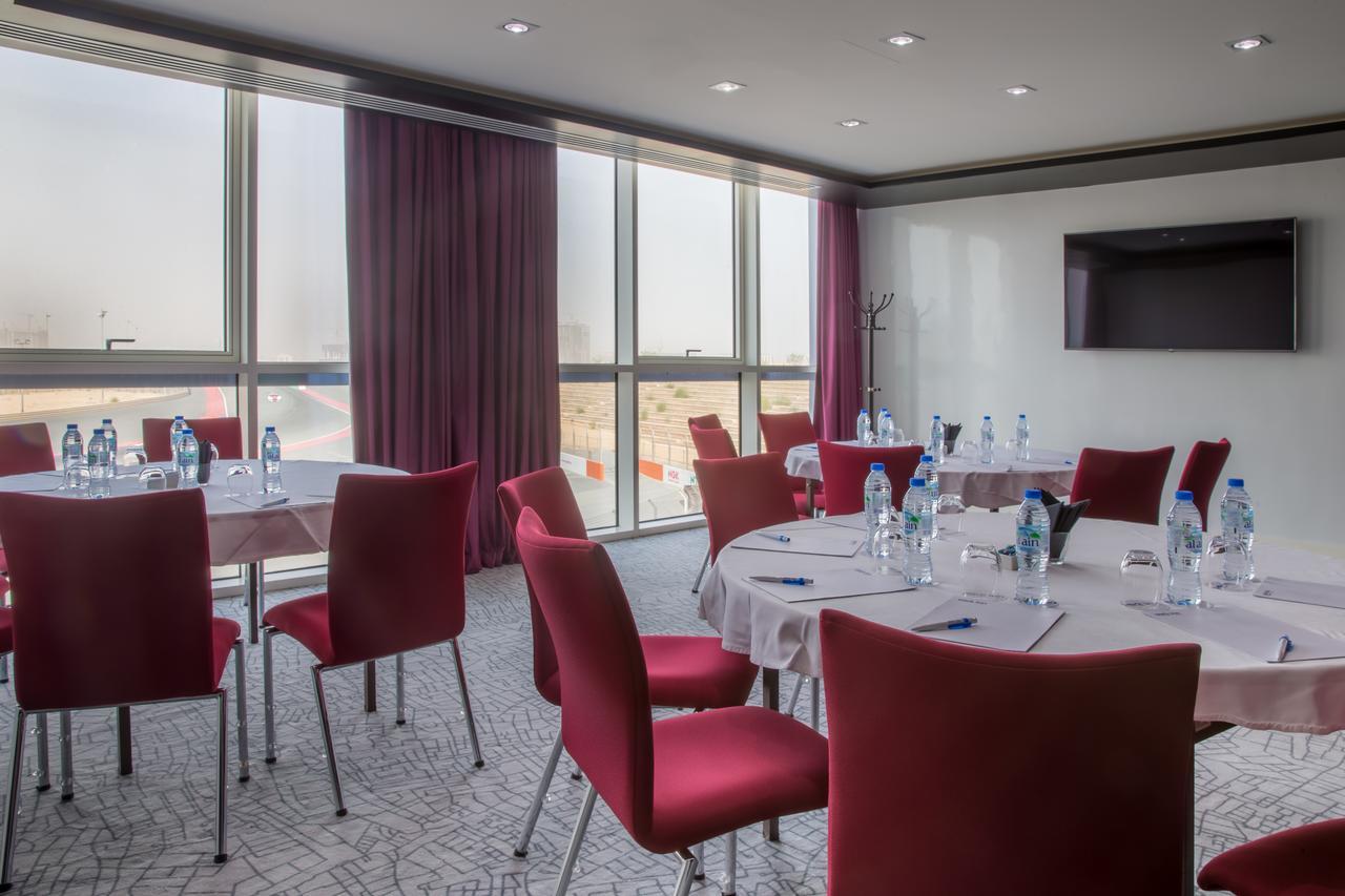 Park Inn By Radisson Dubai Motor City מראה חיצוני תמונה